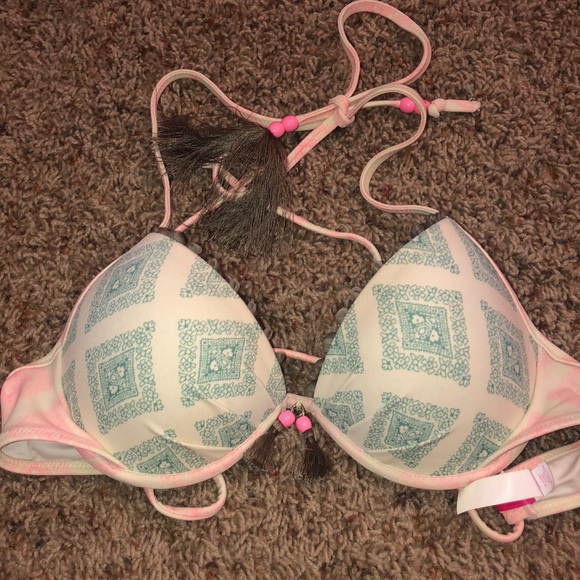 VS tassel bikini top 32B - Picture 2 of 5